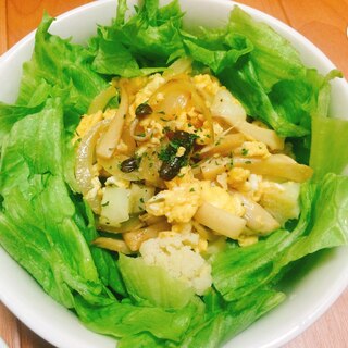 玉ねぎときのこと卵の温サラダ